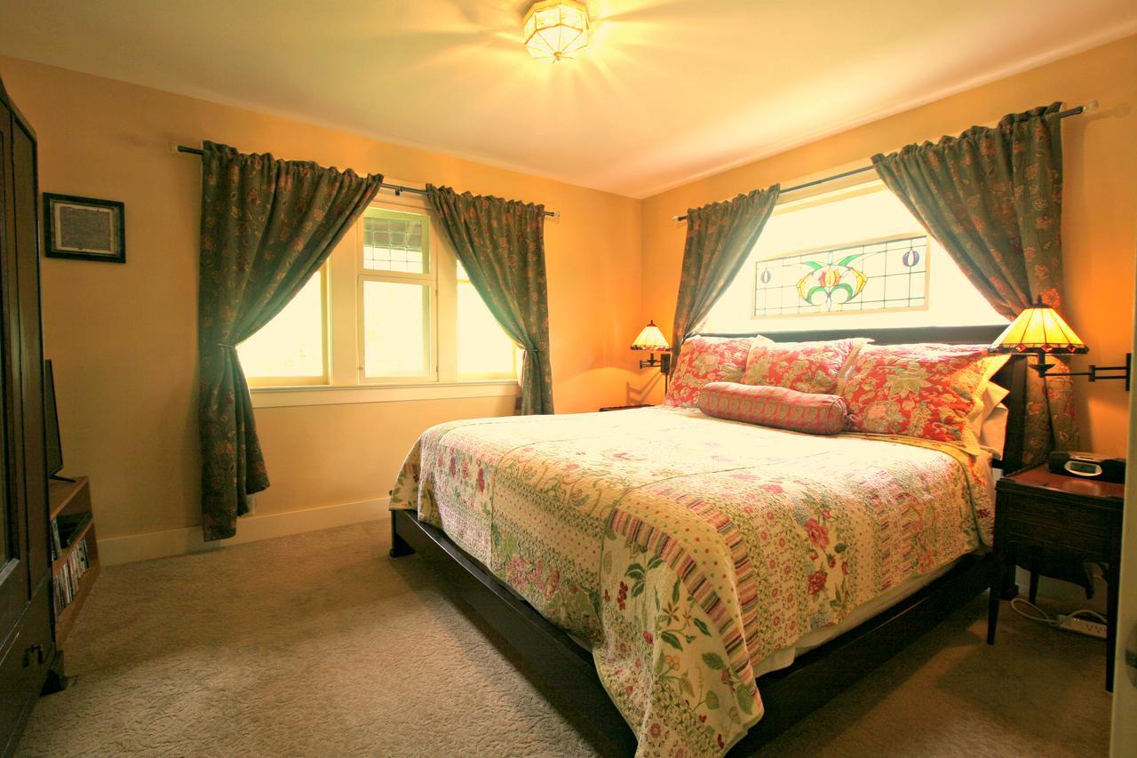 Kangaroo House Bed & Breakfast Eastsound Buitenkant foto